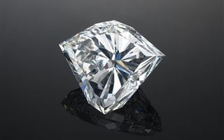Анголада салмағы 131 карат алмаз табылды