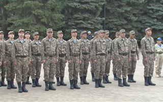 В Алматы начался осенний призыв на воинскую службу