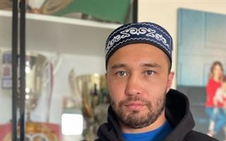 «Я казах, несмотря на фамилию»: российский боксер выходит на ринг с казахстанским флагом