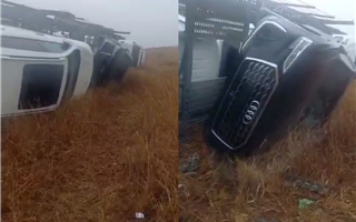 По вине пьяного водителя перевернулся автовоз в Акмолинской области