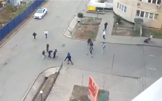 "Ссора произошла из-за девушки" - в полиции Алматы высказались о массовой драке