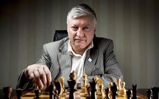 Двенадцатый чемпион мира по шахматам Анатолий Карпов попал в больницу