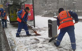 Более 450 единиц техники и 1280 дорожных рабочих заняты уборкой снега в Алматы