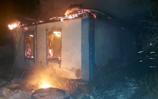 Частный дом сгорел в Павлодарском районе