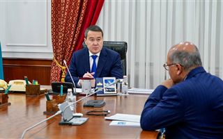 Алихан Смаилов провел встречу с заместителем председателя Высшего совета по реформам