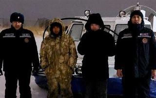 В Карагандинской области спасли двух рыбаков на заглохшей машине