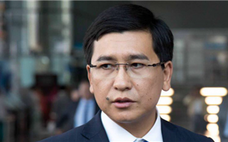 Министр Аймагамбетов "навредил" казахстанским школьникам перед увольнением - юрист