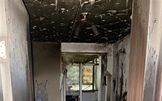 17 человек спасено и эвакуировано из квартир по причине пожара в Караганде