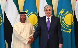 Президент Казахстана провел встречу со старшим представителем правящей семьи эмирата Абу-Даби