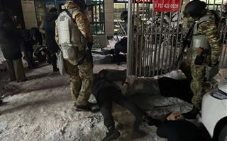 Группу вымогателей задержали в Алматинской области