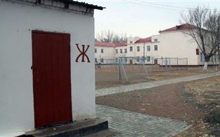 "8 очков" во дворе для сельской школы с ремонтом за миллиард: что закупают на тендерах чиновники Алматинской области
