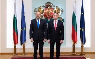 Посол Казахстана вручил верительные грамоты президенту Болгарии 