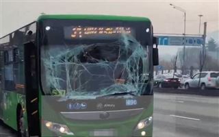 Автобусы столкнулись в Алматы