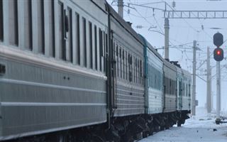 Военнослужащий спас девушку от изнасилования в поезде Алматы - Петропавловск