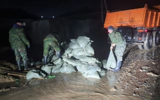 В Шымкенте откачали воду с затопленных улиц