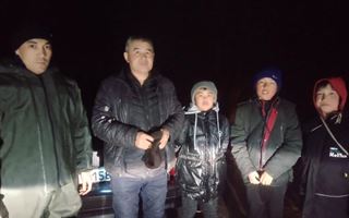 Трое детей оказались отрезаны из-за талых вод в Алматинской области