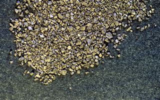 В Жамбылской области полицейские выявили подпольный цех по переработке золотосодержащей руды