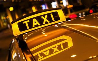 Нелегальных таксистов иностранцев выявляют полицейские в столице