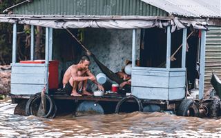 40 тысяч человек покинули дома из-за наводнения в Малайзии