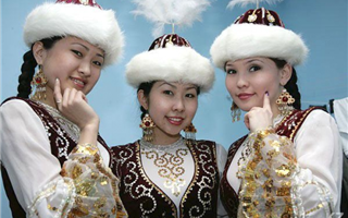 Большинство казахстанских женщин живут в городах, а не в сёлах