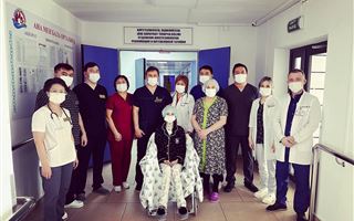 В Усть-Каменогорске врачи спасли подростка с тяжелой формой COVID-19