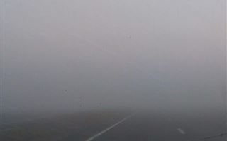 В Казахстане из-за сильного тумана закрыли несколько трасс