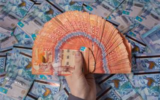 "У казахстанских банков слишком много денег": что происходит