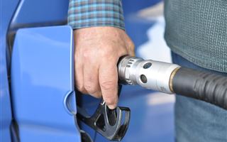 Цены на бензин и дизельное топливо повысятся в Казахстане