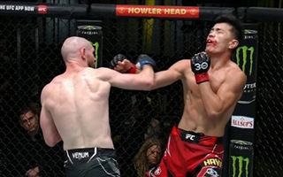 "Вытащил из глаза кусок мяса": китайский казах травмировал россиянина в поединке UFC