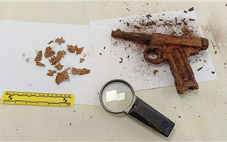 Житель Улытауской области нашёл в подвале закопанный японский пистолет