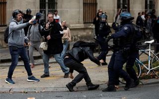 Во Франции в ходе беспорядков ранены 20 полицейских