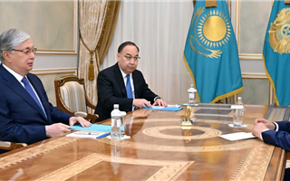 Токаев принял посла Казахстана в России Даурена Абаева