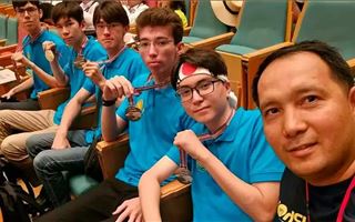 Пять медалей завоевали казахстанские школьники на международной олимпиаде по физике в Японии