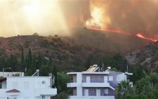 В Неваде и Калифорнии продолжают бушевать масштабные лесные пожары