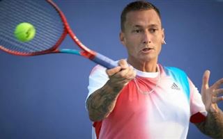 Теннисист из Казахстана сенсационно пробился в четвертьфинал турнира в Порту
