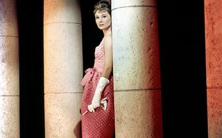 Платье Одри Хепберн продадут на аукционе за 134 млн тенге