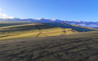 В Алматинской области в горах возле плато Асы спасли туристов
