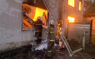 Крупный пожар произошел в Конаеве 