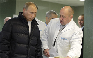 Уголовник, мятежник, "повар Путина": какое отношение имеет Евгений Пригожин к Казахстану 