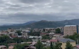 Азербайджан начал обстрел населенных пунктов в Нагорном Карабахе 