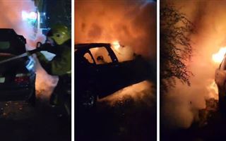 Автомобиль загорелся на стоянке в Усть-Каменогорске