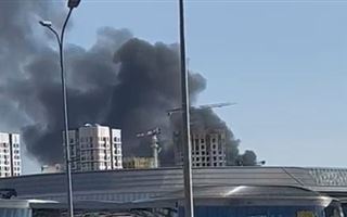 В Астане в новостройке произошел крупный пожар