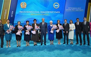 Токаев присвоил почетное звание "Қазақстанның еңбек сіңірген ұстазы" нескольким учителям