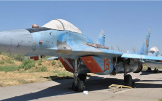117 советских истребителей выставили на торги в Казахстане