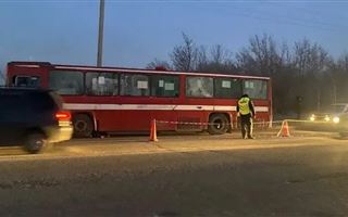 В Усть-Каменогорске водитель автобуса насмерть сбил пешехода