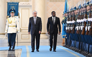 В Акорде прошла церемония встречи Президента Республики Того Форе Эссозимны Гнассингбе