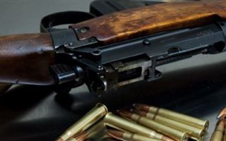 В ВКО осудили мужчину из-за стрельбы из ружья у себя в доме