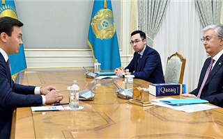 7 млн тенге из личных средств - Токаев стал первым, кто финансово помог новому фонду поддержки казахского языка