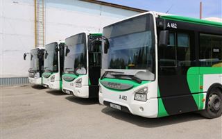 Движение нескольких пригородных автобусов приостановили в Астане 