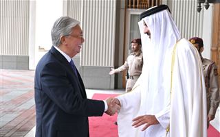 Глава государства прибыл во дворец эмира Катара Diwan Amiri